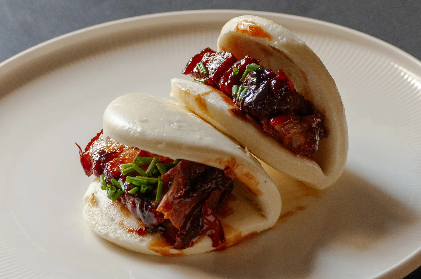 Gua Bao con pancia di maiale brasata (1 pz)
